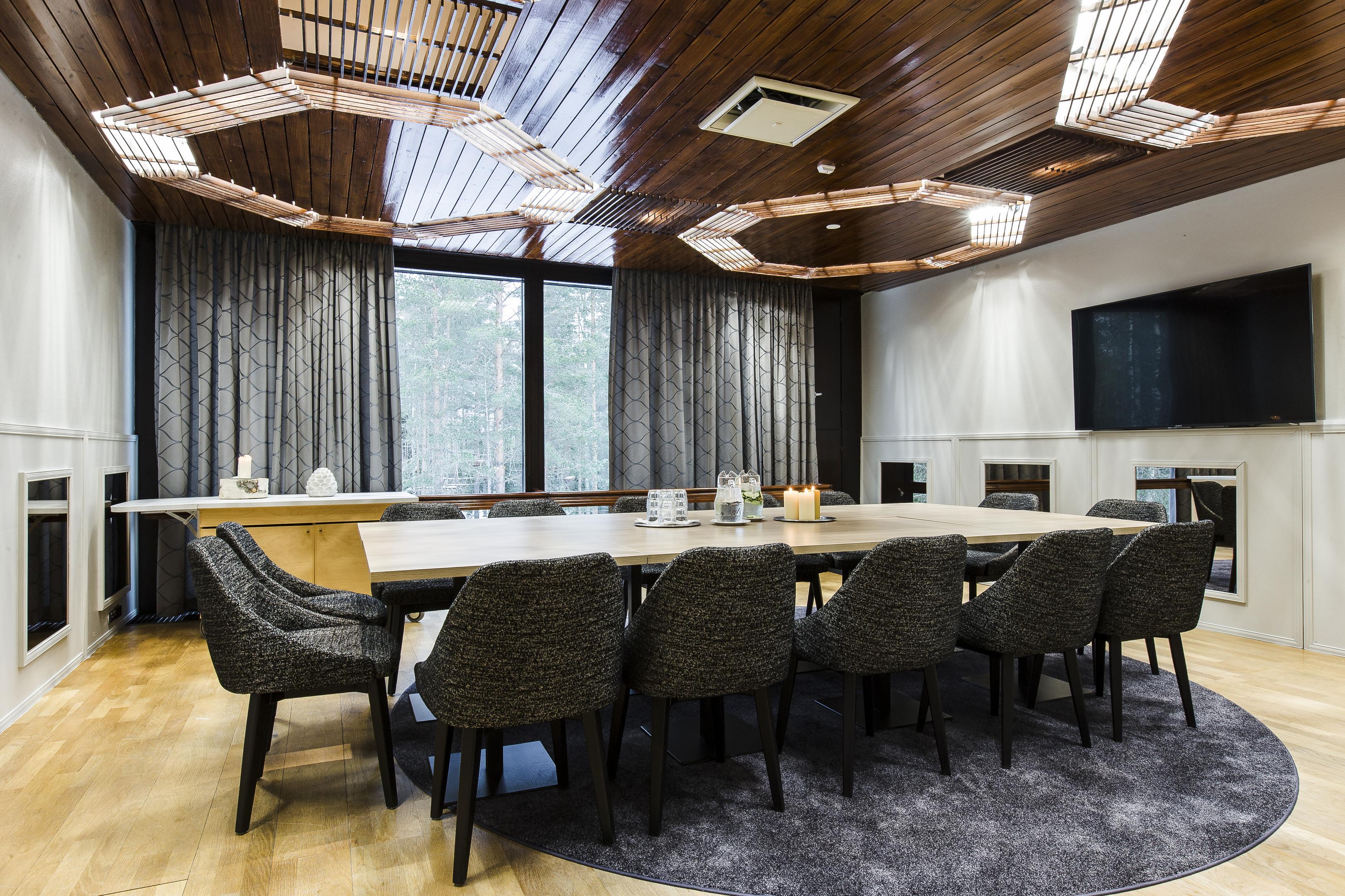 Quality Hotel Sveitsi Hyvinkää Екстериор снимка
